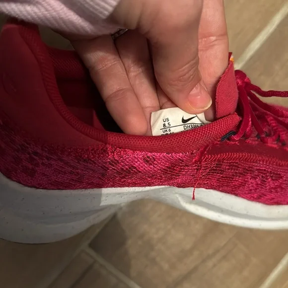 Nike pink, orange, and white. SuperRip flyknit go 3 training shoe. - Picture 3 of 8